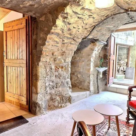 D'hôtes L'adrienne Couette-café Chazeaux (Ardeche)
