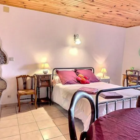 D'hotes L'adrienne Chazeaux (Ardeche)
